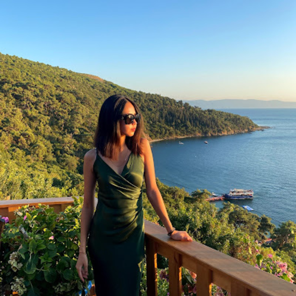 Meet your Posher, Aidai